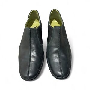 Tsubo Black Leather Slip-On Loafers Size 9 Modern Comfort Business Casual